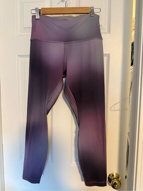 Lululemon Align No Line High-Rise Pant 25"
Aurora Haze Purple Multi size 10